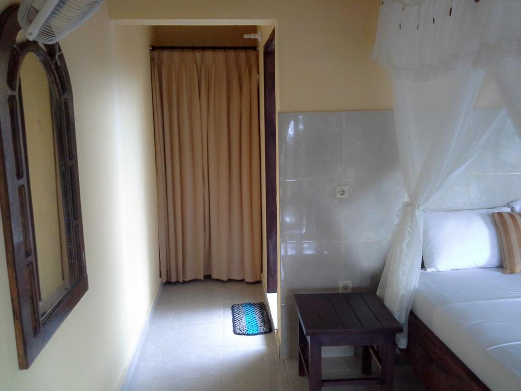 Rumahku Homestay Amed Szoba fotó